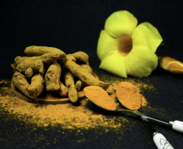 curcuma e parodontite